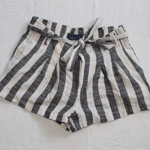 Stripe tie shorts